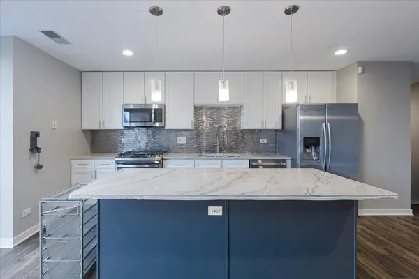 $4,450 | 222 South Racine Avenue, Unit 408, Chicago, IL 60607