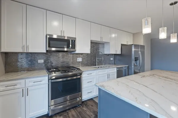 $4,450 | 222 South Racine Avenue, Unit 408, Chicago, IL 60607