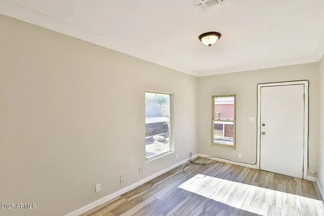 $1,195 | 2501 East Culver Street, Unit C, Phoenix, AZ 85008