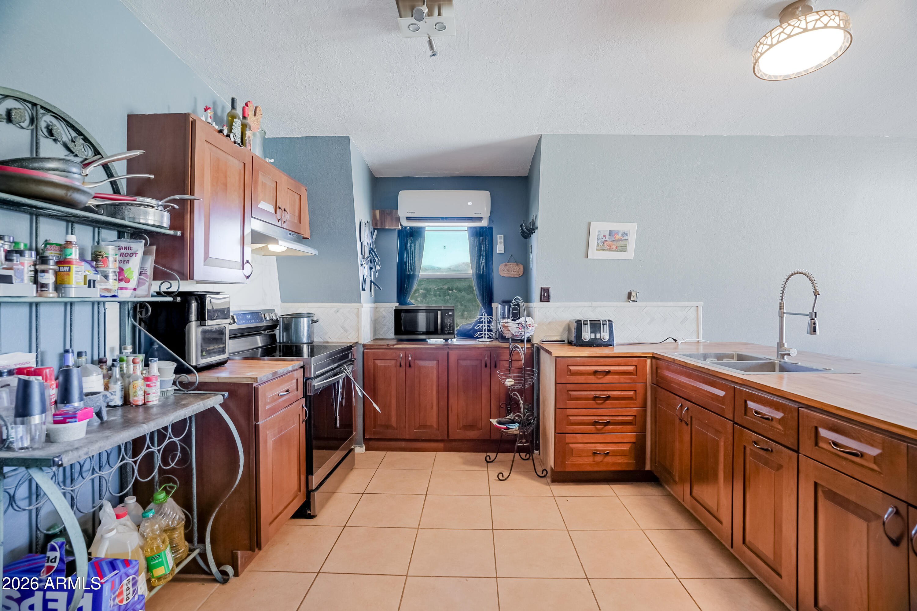 16928 Trap Road Peeples Valley, AZ 86332 - Photo 5 of 22
