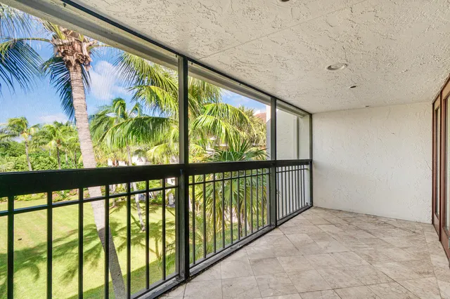 $15,000 | 2335 South Ocean Boulevard, Unit 6B, Palm Beach, FL 33480