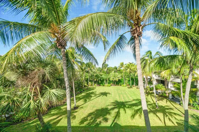 $15,000 | 2335 South Ocean Boulevard, Unit 6B, Palm Beach, FL 33480