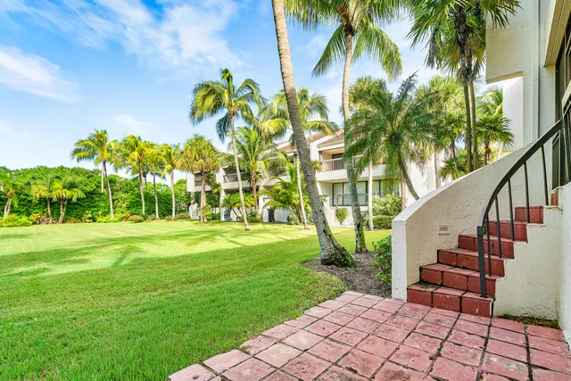 $15,000 | 2335 South Ocean Boulevard, Unit 6B, Palm Beach, FL 33480