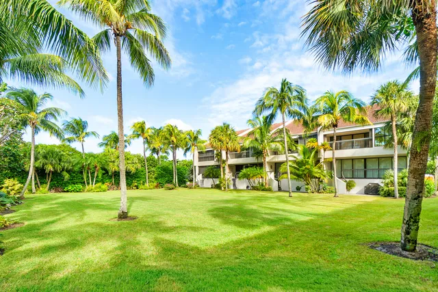 $15,000 | 2335 South Ocean Boulevard, Unit 6B, Palm Beach, FL 33480