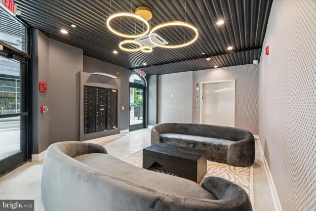 $1,500,000 | 160 North 2nd Street, Unit 302, Philadelphia, PA 19106