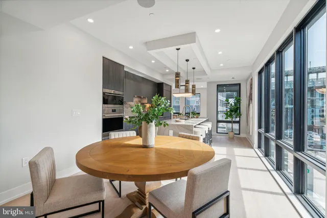 $1,500,000 | 160 North 2nd Street, Unit 302, Philadelphia, PA 19106