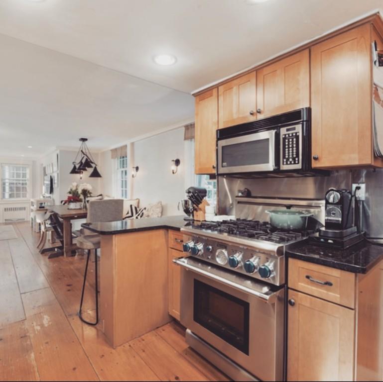 15 Washington Street Marblehead, MA 01945 - Photo 3 of 29