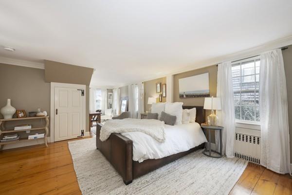 15 Washington Street Marblehead, MA 01945 - Photo 9 of 29