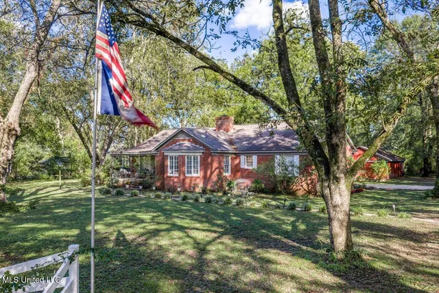 $389,900 | 4652 Highway 51, Senatobia, MS 38668