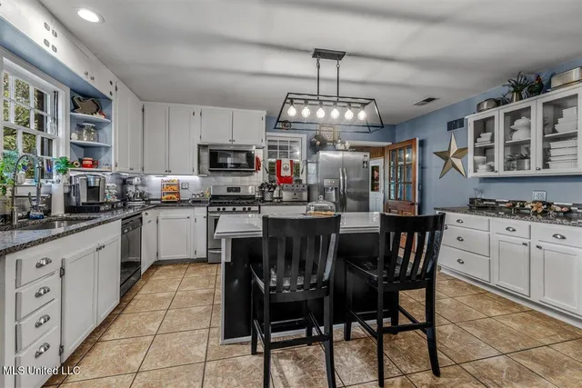 $389,900 | 4652 Highway 51, Senatobia, MS 38668