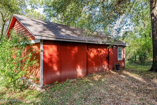 $389,900 | 4652 Highway 51, Senatobia, MS 38668