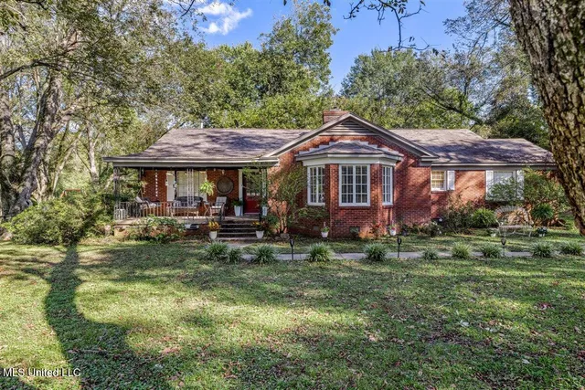 $389,900 | 4652 Highway 51, Senatobia, MS 38668