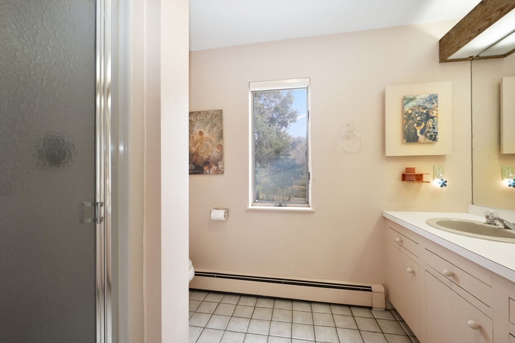 142 Worthen Road Lexington, MA 02421 - Photo 16 of 36