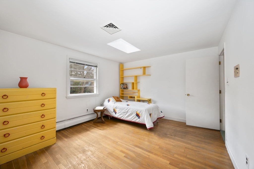 142 Worthen Road Lexington, MA 02421 - Photo 21 of 36