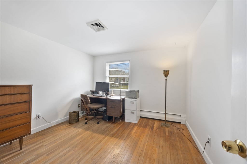 142 Worthen Road Lexington, MA 02421 - Photo 24 of 36