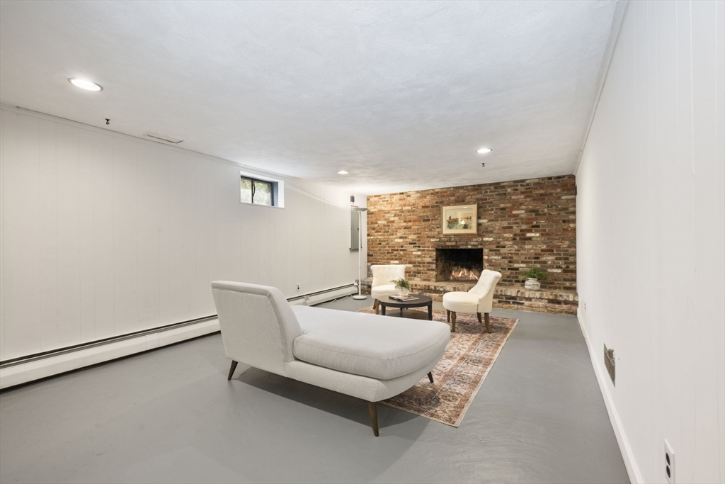 142 Worthen Road Lexington, MA 02421 - Photo 28 of 36