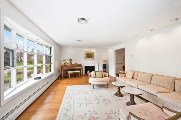 $1,499,000 | 142 Worthen Road, Lexington, MA 02421