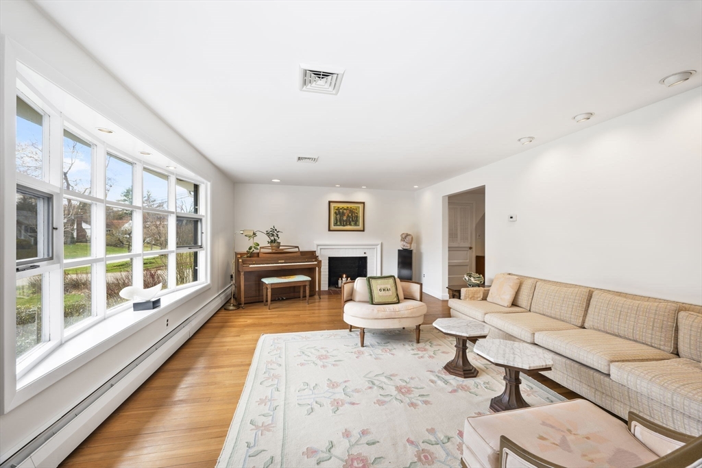 142 Worthen Road Lexington, MA 02421 - Photo 3 of 36