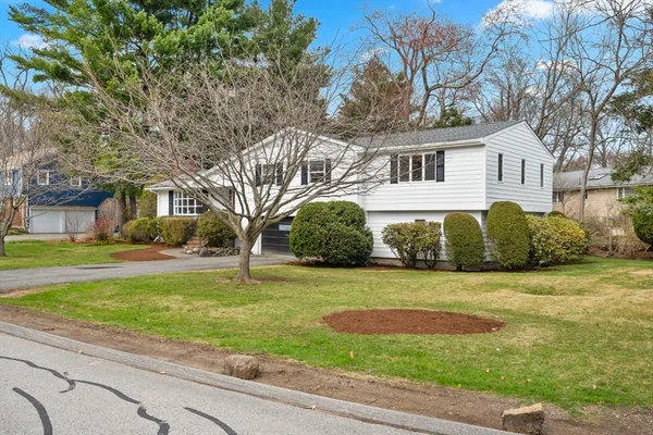 $1,499,000 | 142 Worthen Road, Lexington, MA 02421