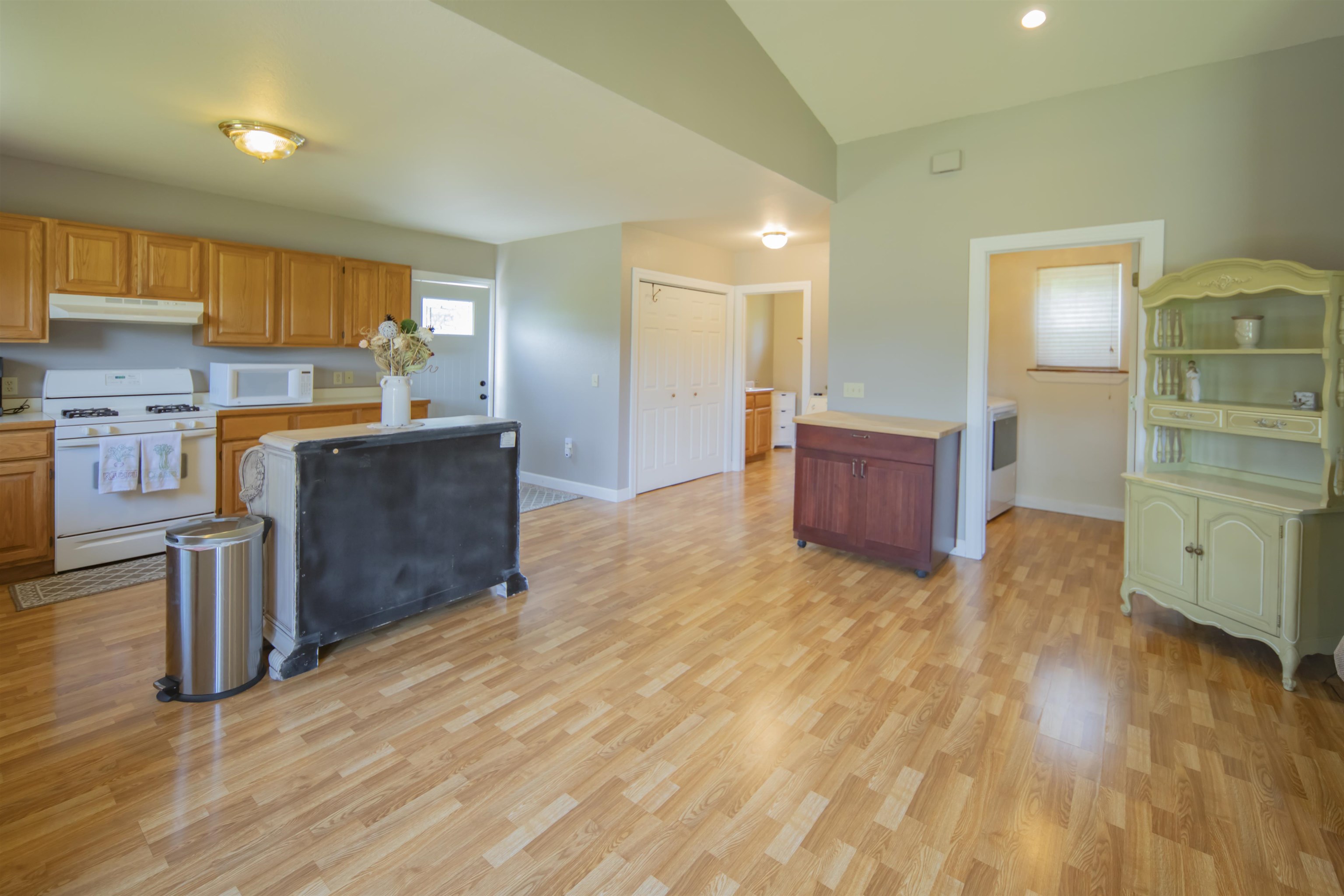 4101 West Battle Road Farwell, MI 48622 - Photo 22 of 36 1923286-fa2ae8ef-246a-4be8-a4c1-2650f5ee067a.JPG