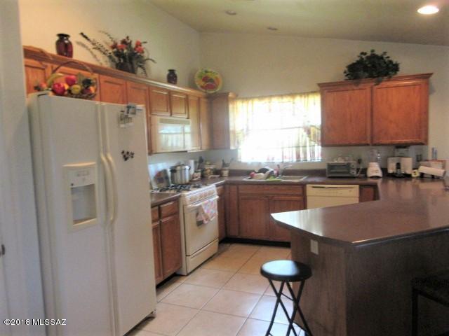 6 Valencia Lane Rio Rico, AZ 85648 - Photo 9 of 27
