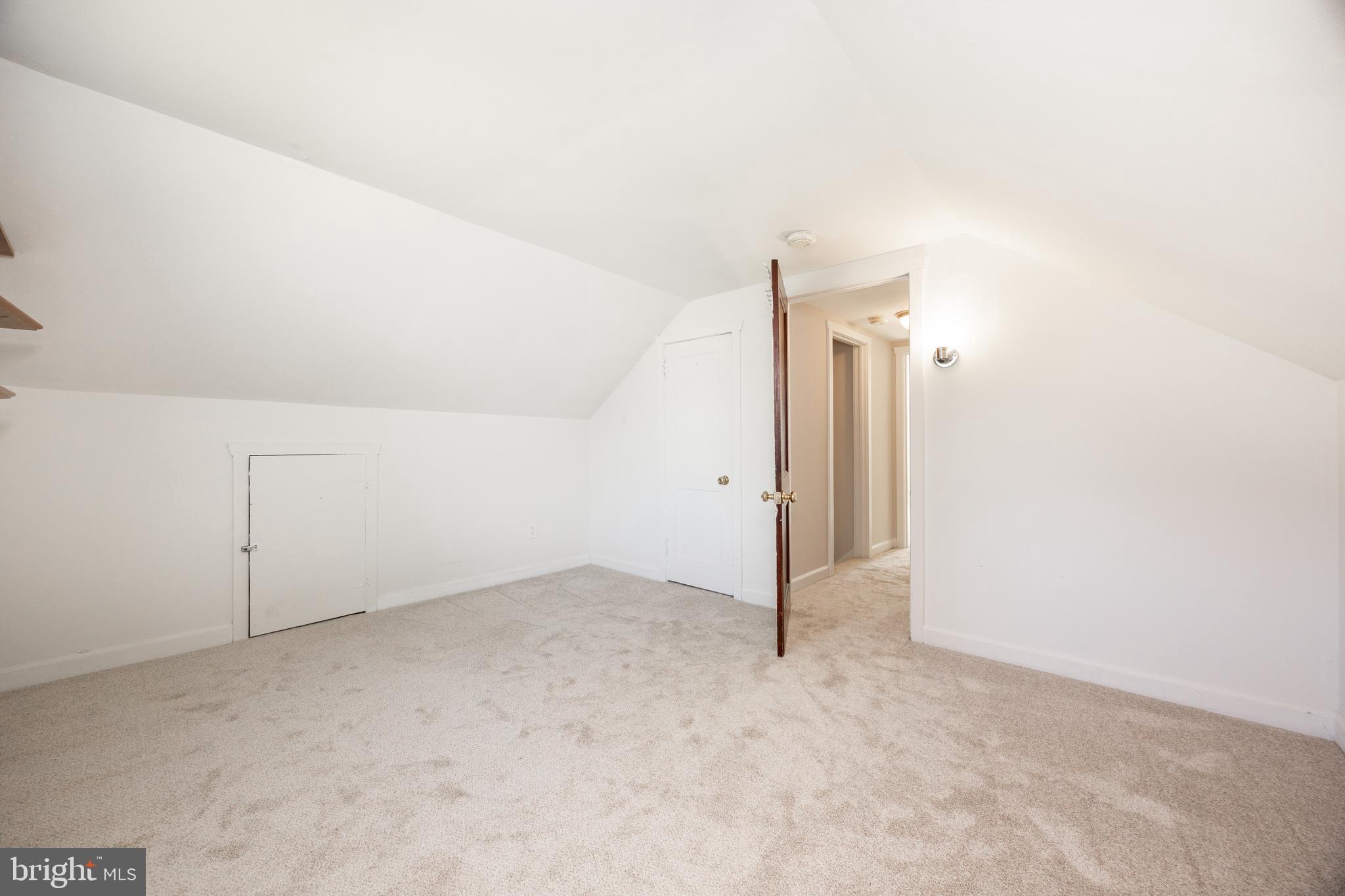 2405 Line Lexington Road Hatfield, PA 19440 - Photo 28 of 31 an empty room with an entryway
