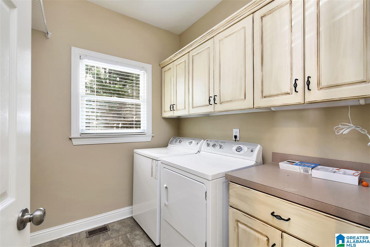 406 Woodward Road Trussville, AL 35173 - Photo 7 of 38