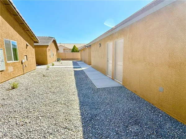 $1,250 | 2581 East Ambush Street, Unit 2, Pahrump, NV 89048