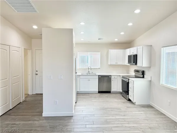 $1,250 | 2581 East Ambush Street, Unit 2, Pahrump, NV 89048