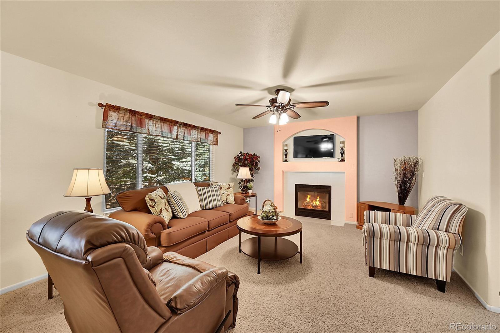 9835 South Castle Ridge Circle Highlands Ranch, CO 80129 - Photo 13 of 48