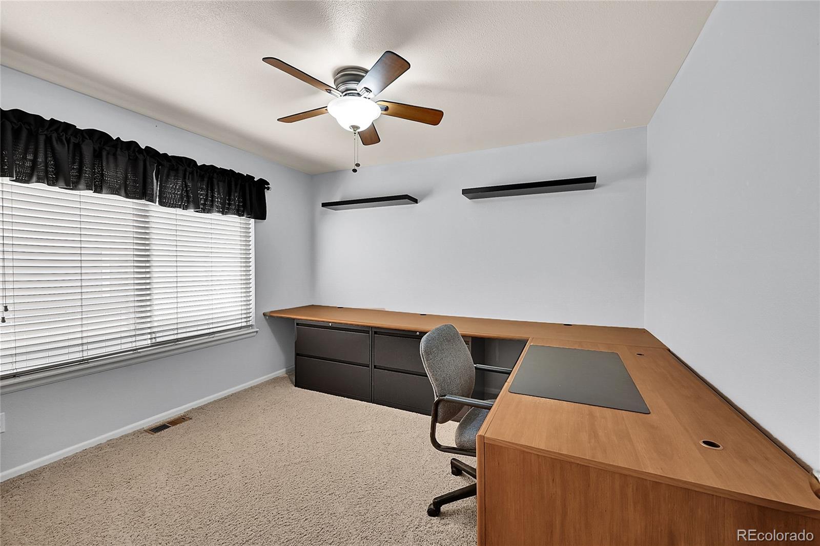 9835 South Castle Ridge Circle Highlands Ranch, CO 80129 - Photo 16 of 48