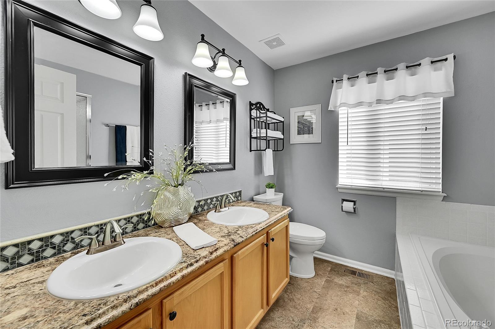 9835 South Castle Ridge Circle Highlands Ranch, CO 80129 - Photo 25 of 48