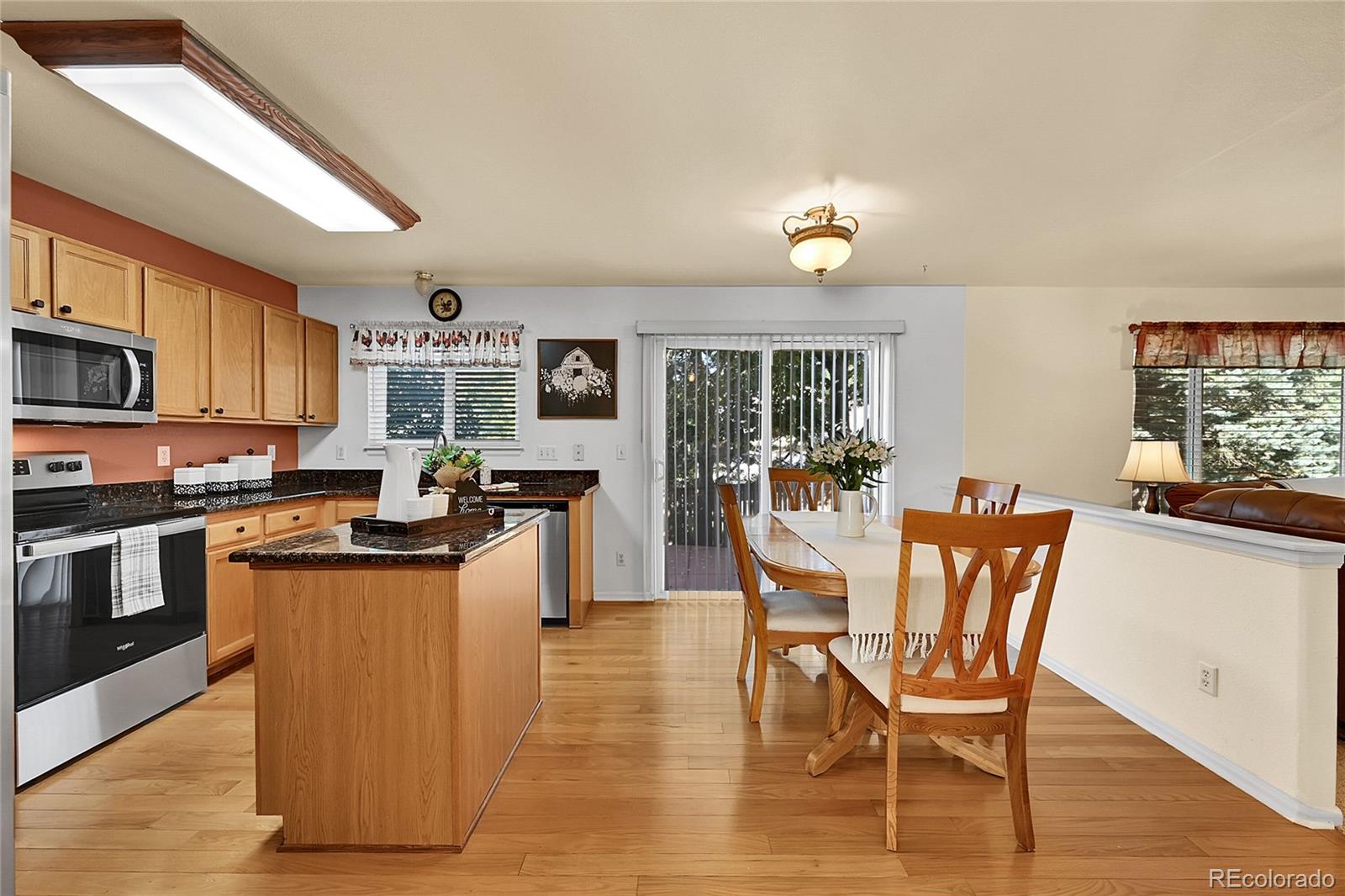 9835 South Castle Ridge Circle Highlands Ranch, CO 80129 - Photo 8 of 48