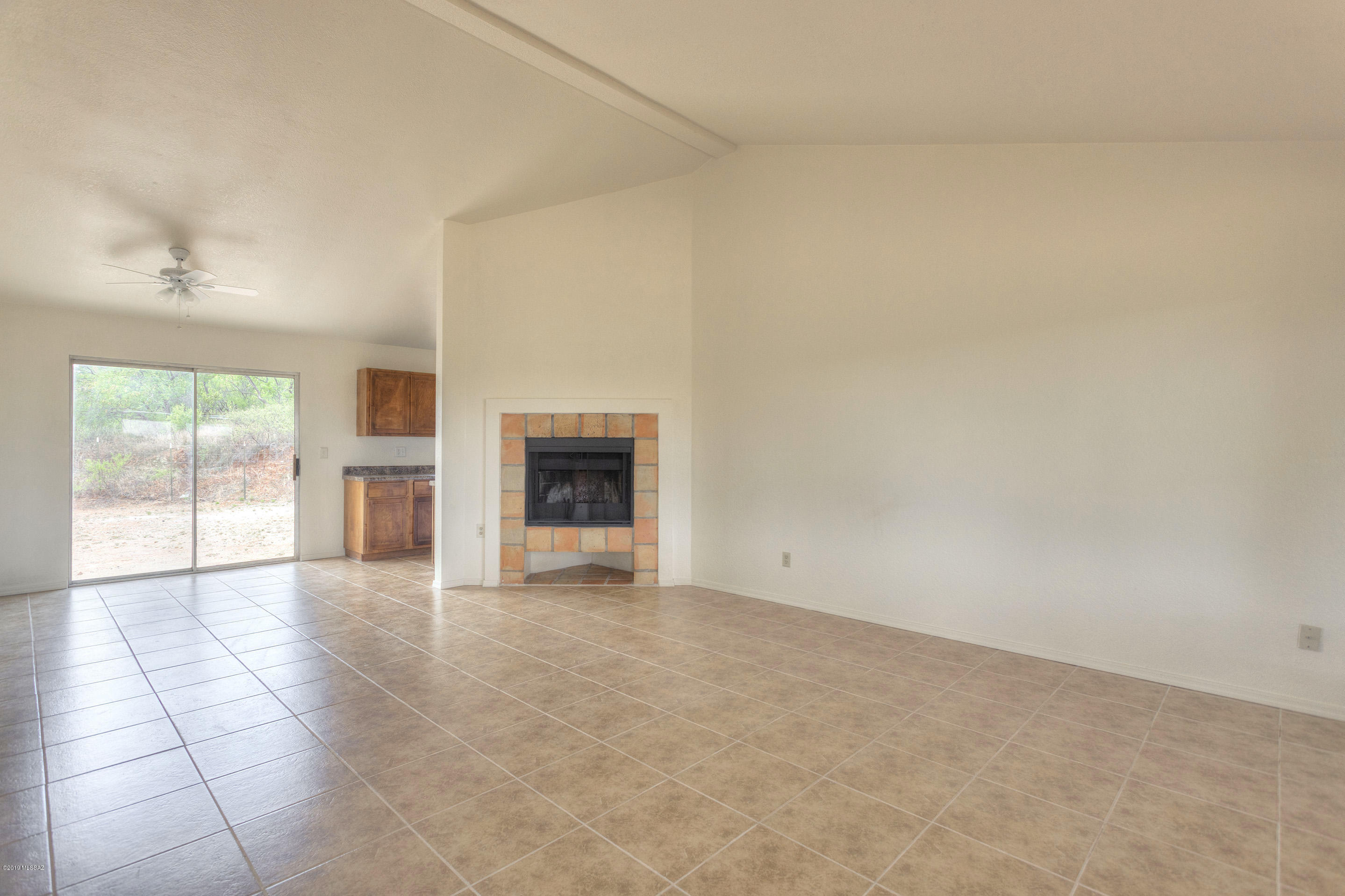 143 Camino Tabasco Rio Rico, AZ 85648 - Photo 6 of 23 Gallery Image 6