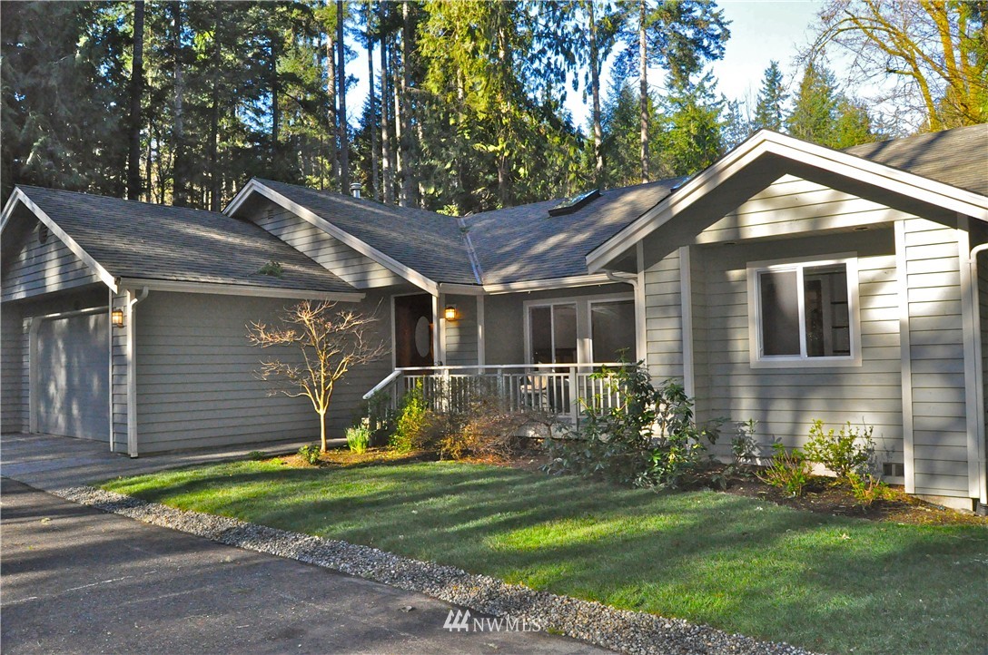 8225 Springridge Road Northeast Bainbridge Island, WA 98110 - Photo 1 of 25 Gallery Image 1