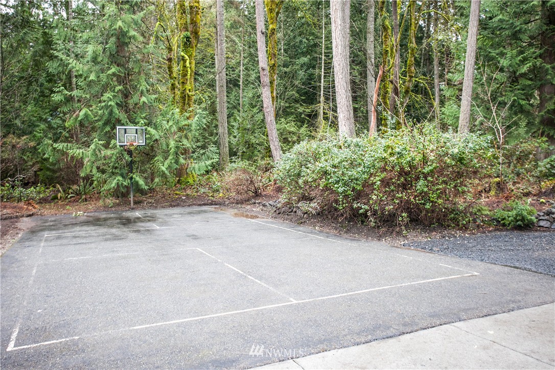 8225 Springridge Road Northeast Bainbridge Island, WA 98110 - Photo 22 of 25 Gallery Image 22