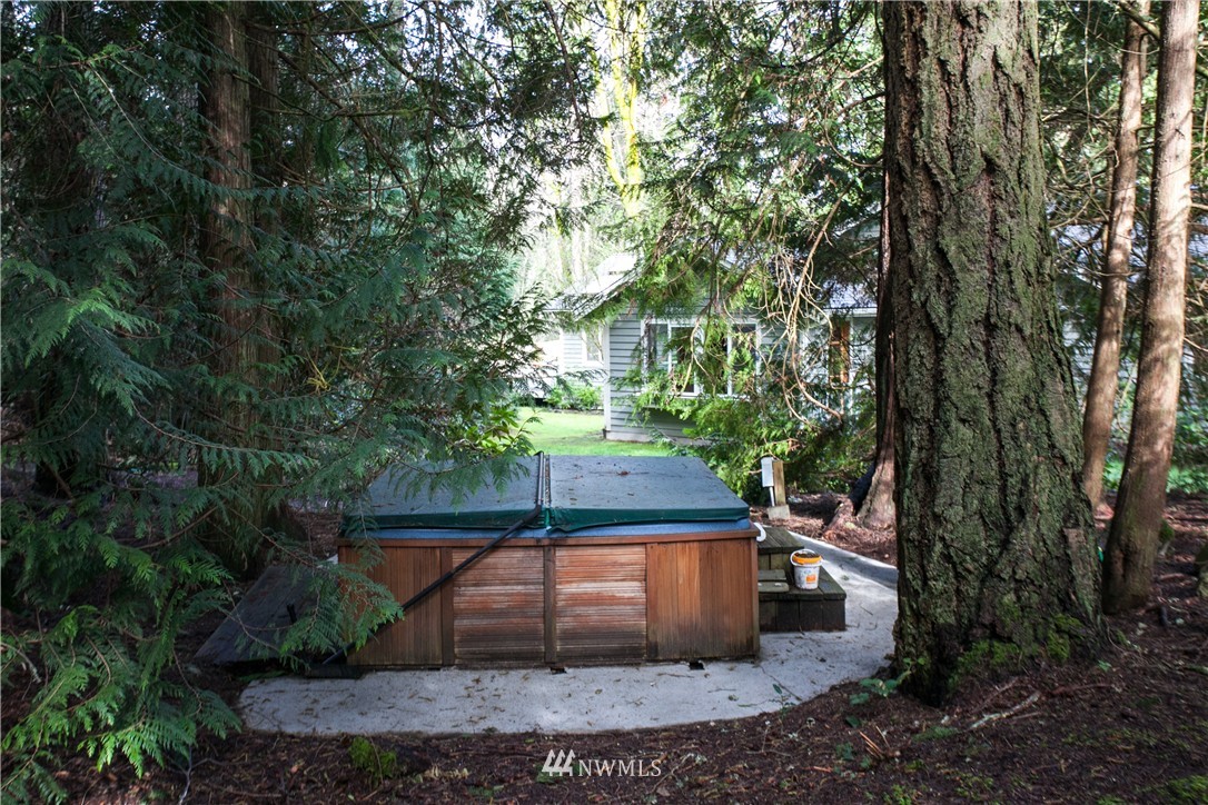 8225 Springridge Road Northeast Bainbridge Island, WA 98110 - Photo 24 of 25 Gallery Image 24
