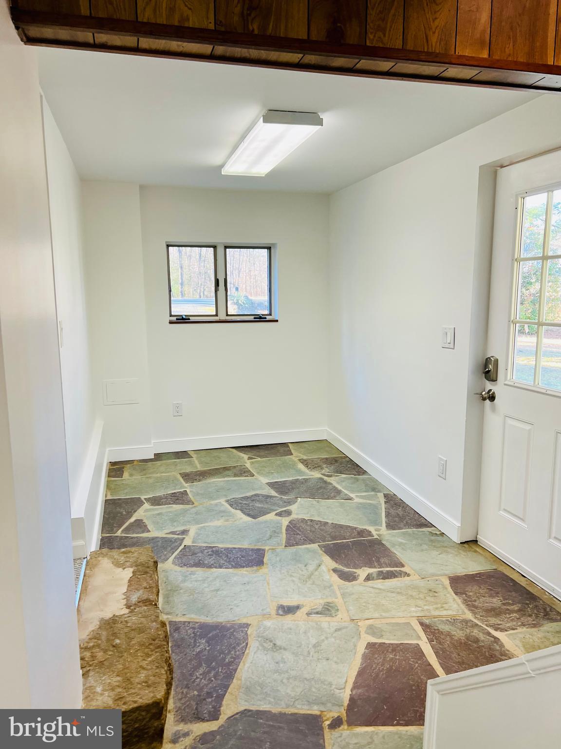 52 Salvington Road Fredericksburg, VA 22405 - Photo 28 of 34 a view of a bedroom
