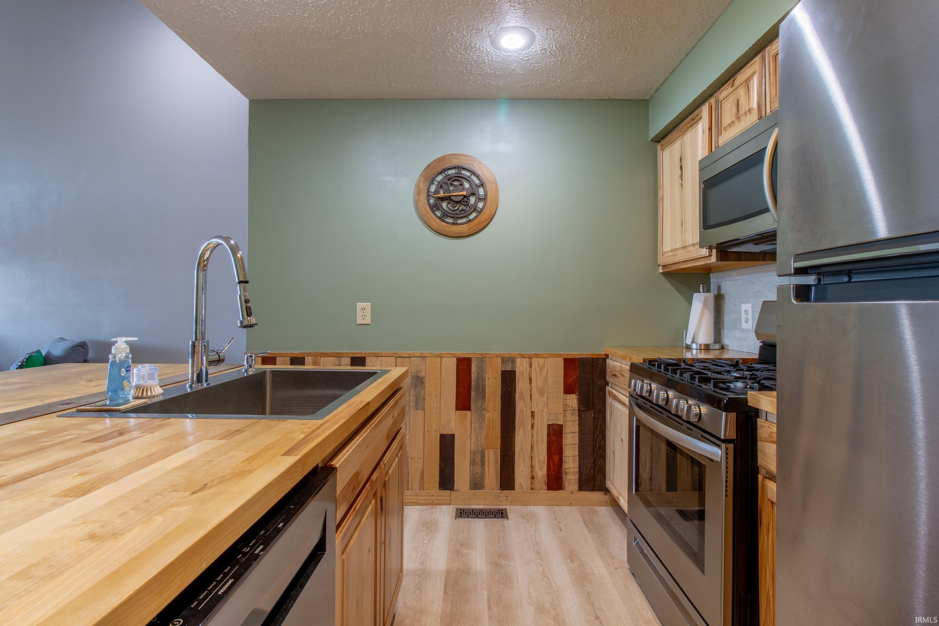 1272 South College Mall Road Bloomington, IN 47401 - Photo 8 of 34 Gallery Image 8
