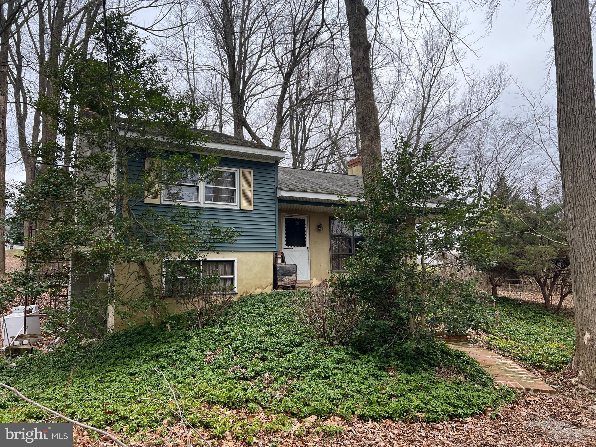 89 Lyndell Road Downingtown, PA 19335 - Photo 1 of 5 89 Lyndell Rd