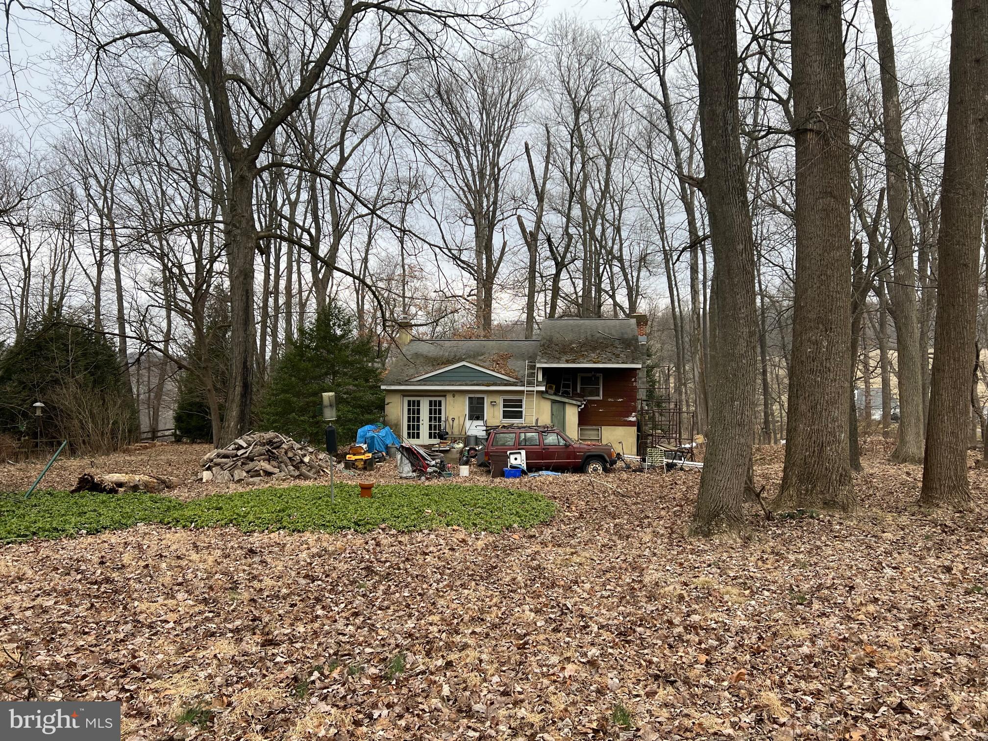 89 Lyndell Road Downingtown, PA 19335 - Photo 4 of 5 Back Yard