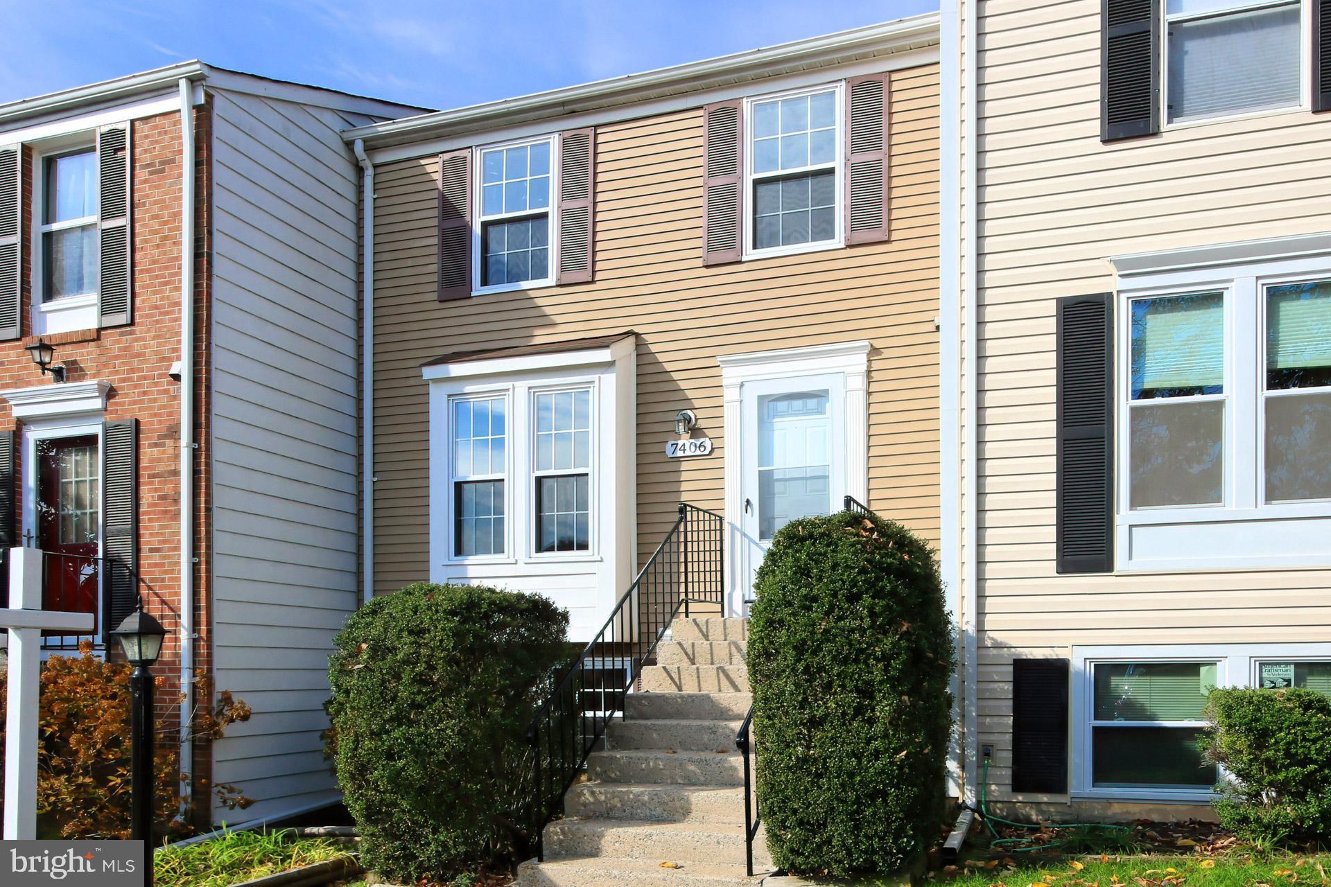 7406 Aspenpark Road Lorton, VA 22079 - Photo 1 of 33 UPDATED TH - super location - easy commuting