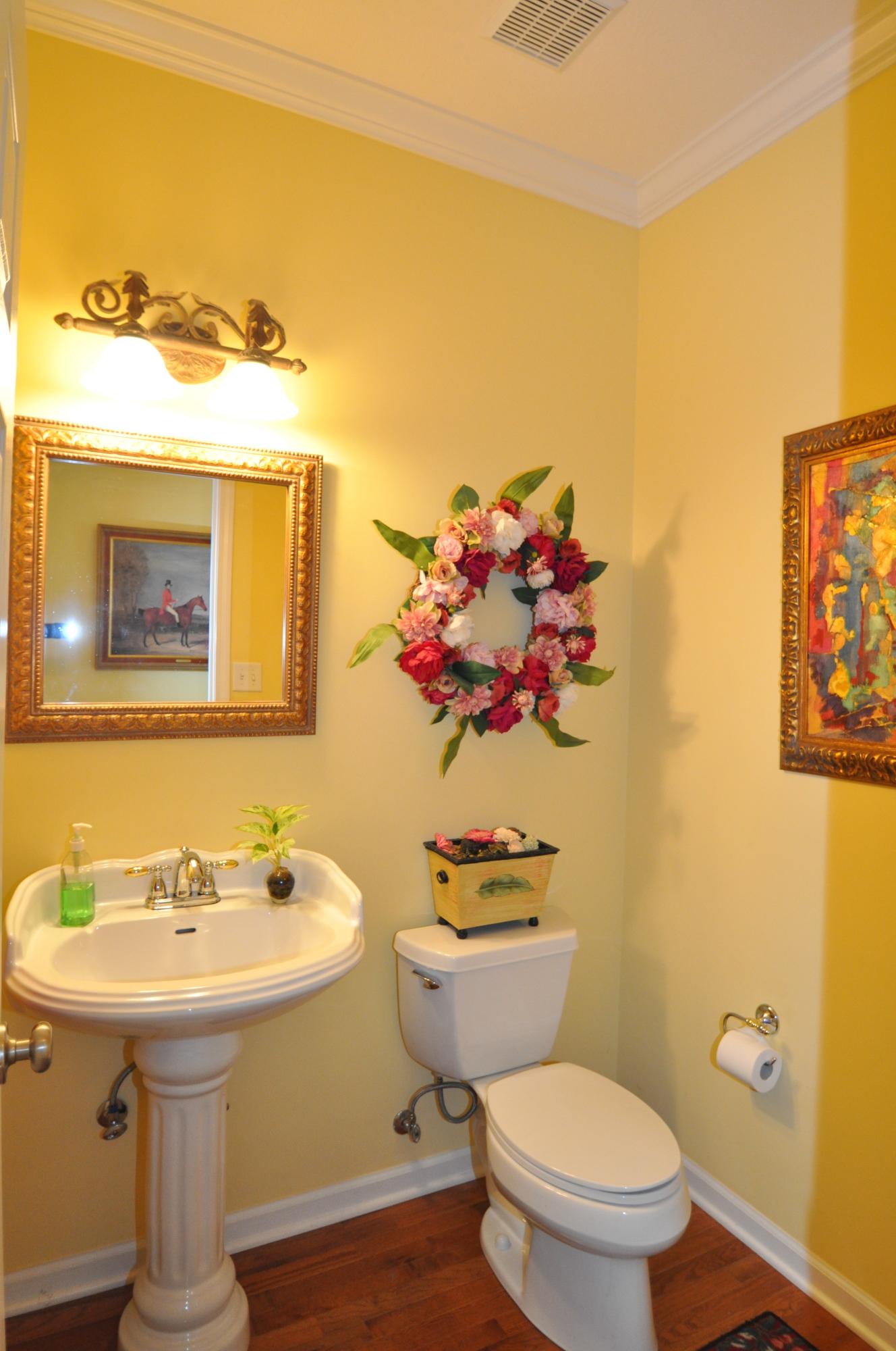 12717 Clear Ridge Road Knoxville, TN 37922 - Photo 16 of 40 Powder Room