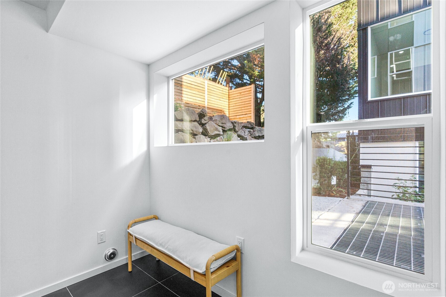 3510 Northeast 125th Street, Unit F Seattle, WA 98125 - Photo 6 of 24