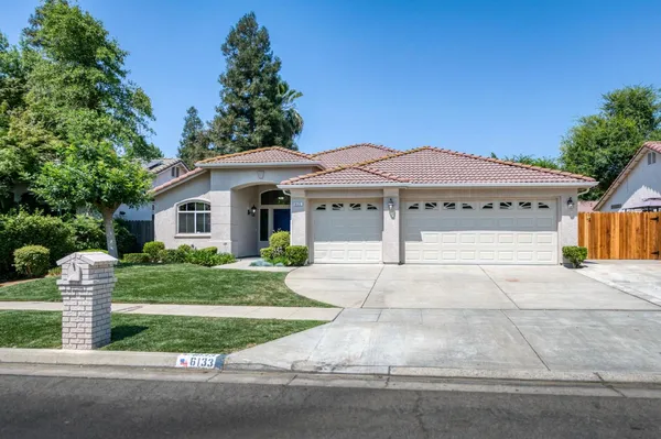 $480,000 | 6133 North Marty Avenue, Fresno, CA 93711