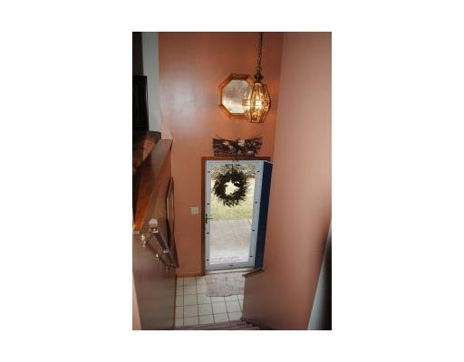 99 McChain Road Finleyville, PA 15332 - Photo 14 of 18 Entry/Foyer.