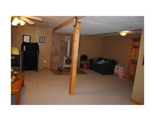 99 McChain Road Finleyville, PA 15332 - Photo 8 of 18 Den/Family/Great Room.