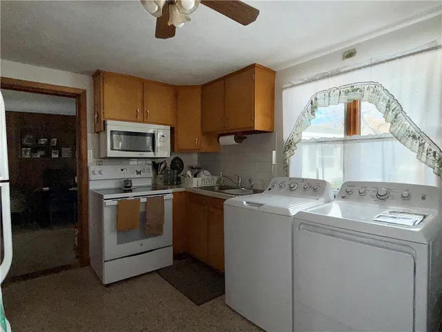 $1,450 | 157 Jillson Avenue, Unit B, Woonsocket, RI 02895