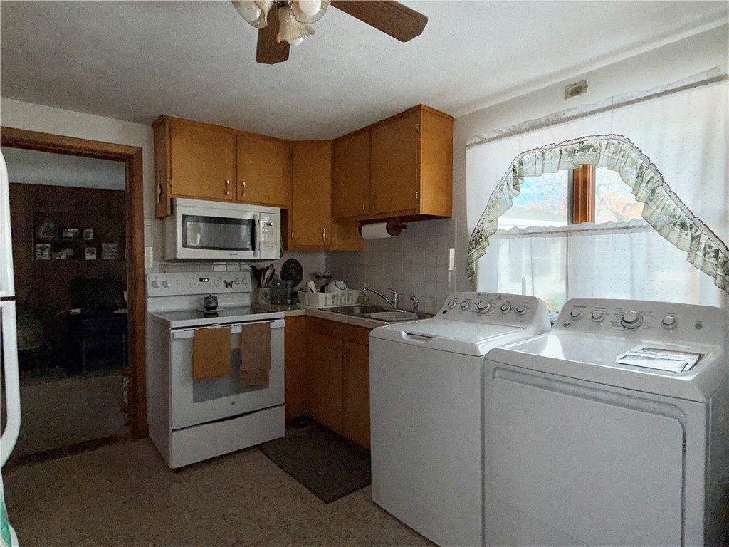 157 Jillson Avenue, Unit B Woonsocket, RI 02895 - Photo 3 of 9