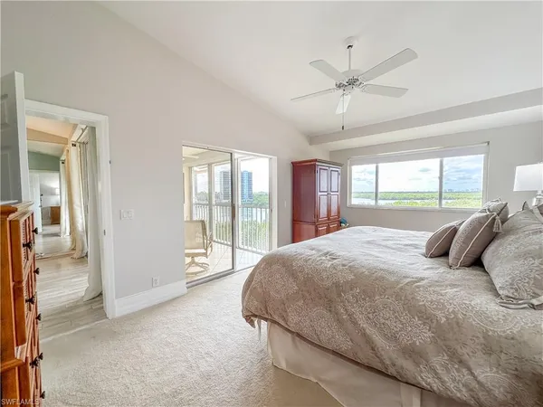 $475,000 | 300 Horse Creek Drive, Unit 503, Naples, FL 34110